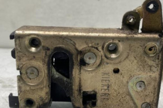 Serrure avant gauche PEUGEOT 205