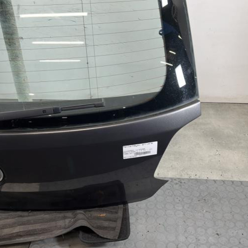 Malle/Hayon arriere VOLKSWAGEN POLO 5 Photo n°4