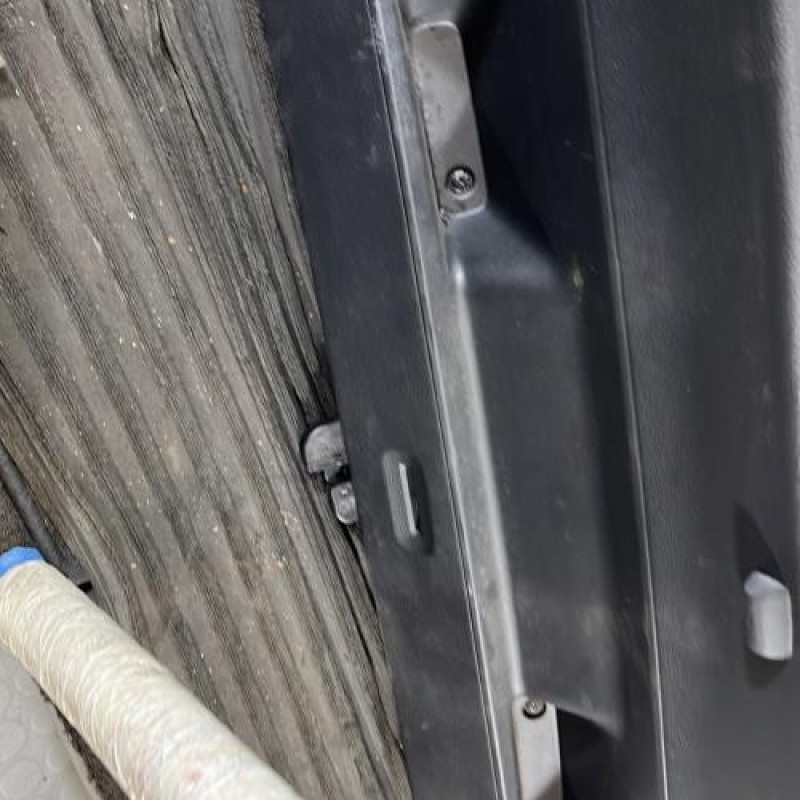 Malle/Hayon arriere VOLKSWAGEN POLO 5 Photo n°10