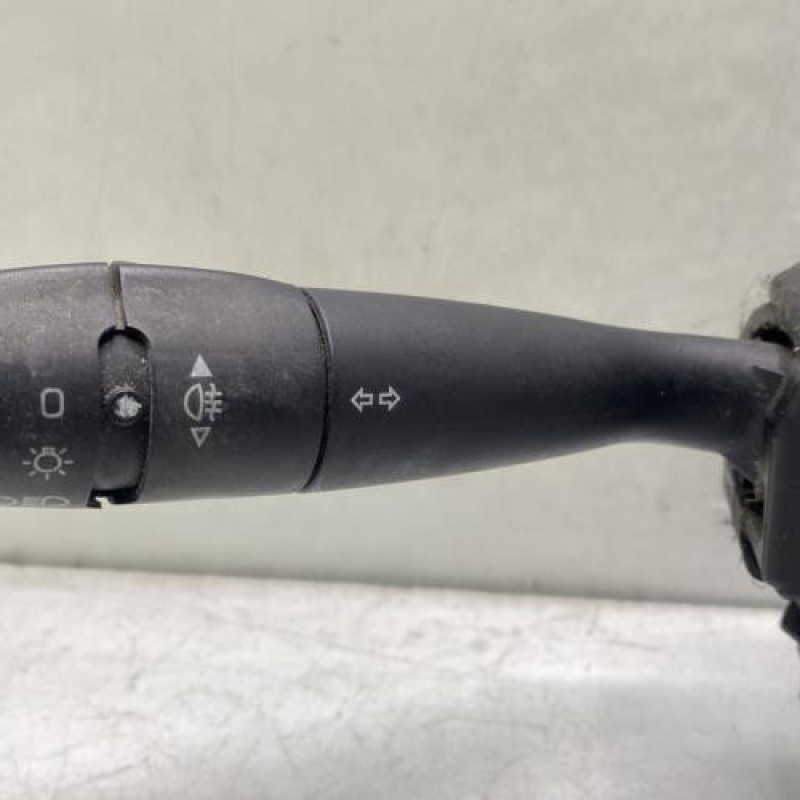 Com (Bloc Contacteur Tournant+Commodo Essuie Glace+Commodo Phare) PEUGEOT 206+ Photo n°4