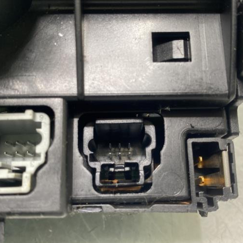 Com (Bloc Contacteur Tournant+Commodo Essuie Glace+Commodo Phare) PEUGEOT 206+ Photo n°8