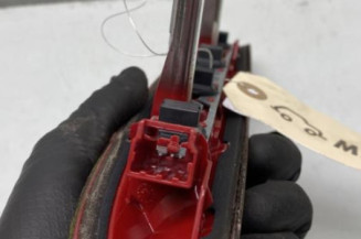 Feu arriere stop central PEUGEOT 208 1