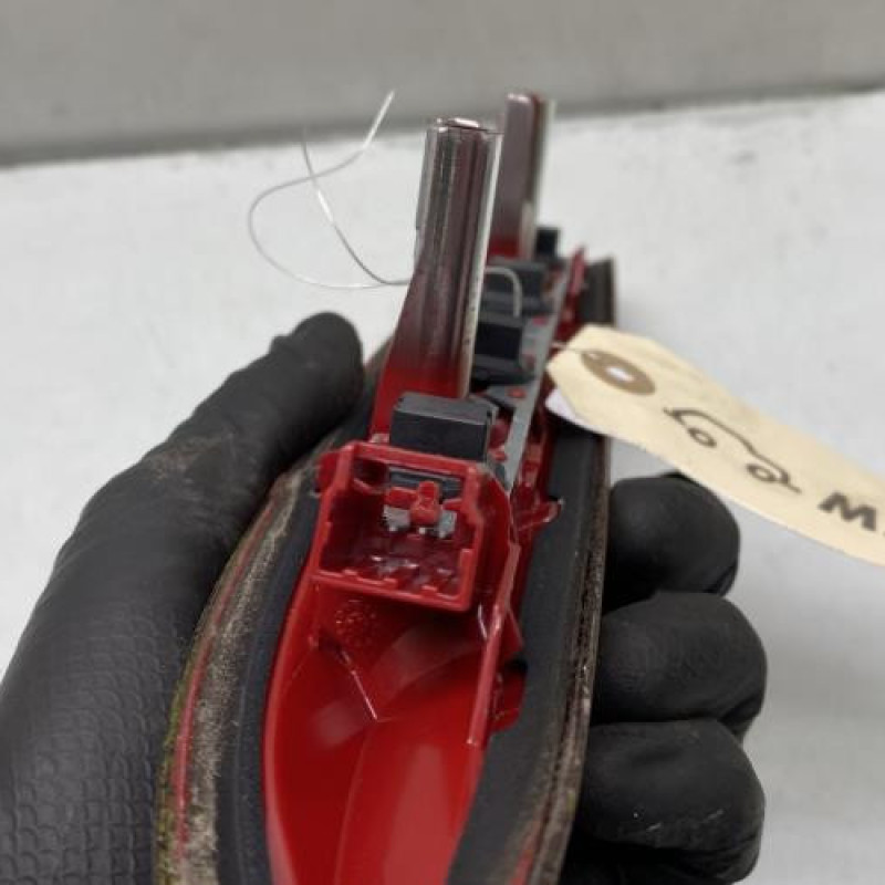 Feu arriere stop central PEUGEOT 208 1 Photo n°3