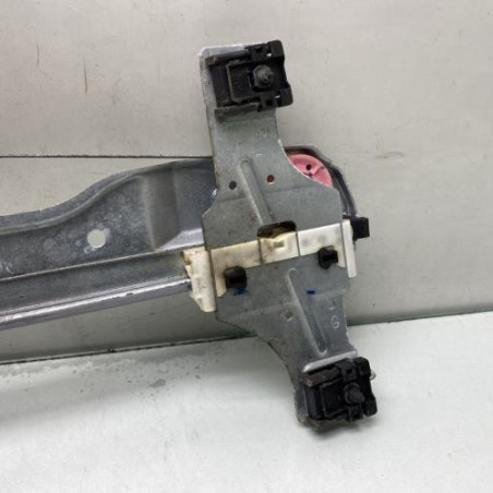 Leve vitre electrique avant gauche PEUGEOT 208 1