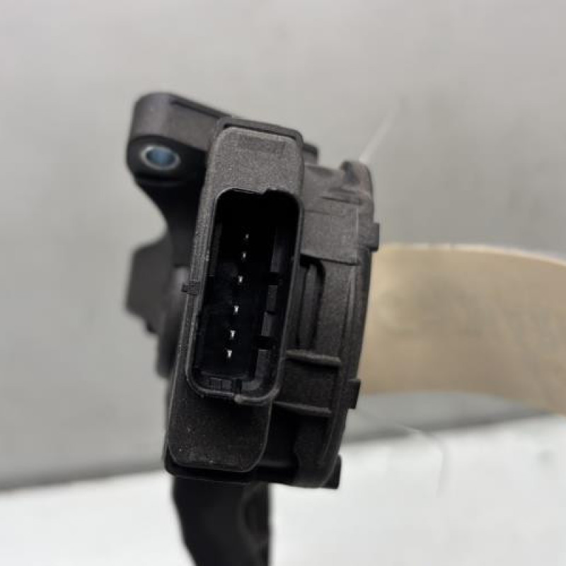 Pedale d'accelerateur PEUGEOT 208 1 Photo n°2