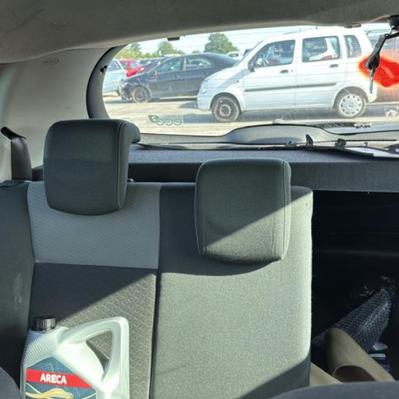 Bras essuie glace arriere RENAULT CLIO 3 Photo n°18