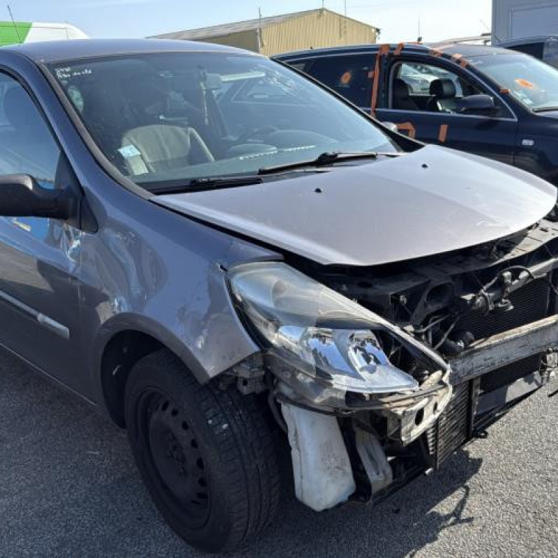 Moteur essuie glace avant RENAULT CLIO 3 Photo n°9