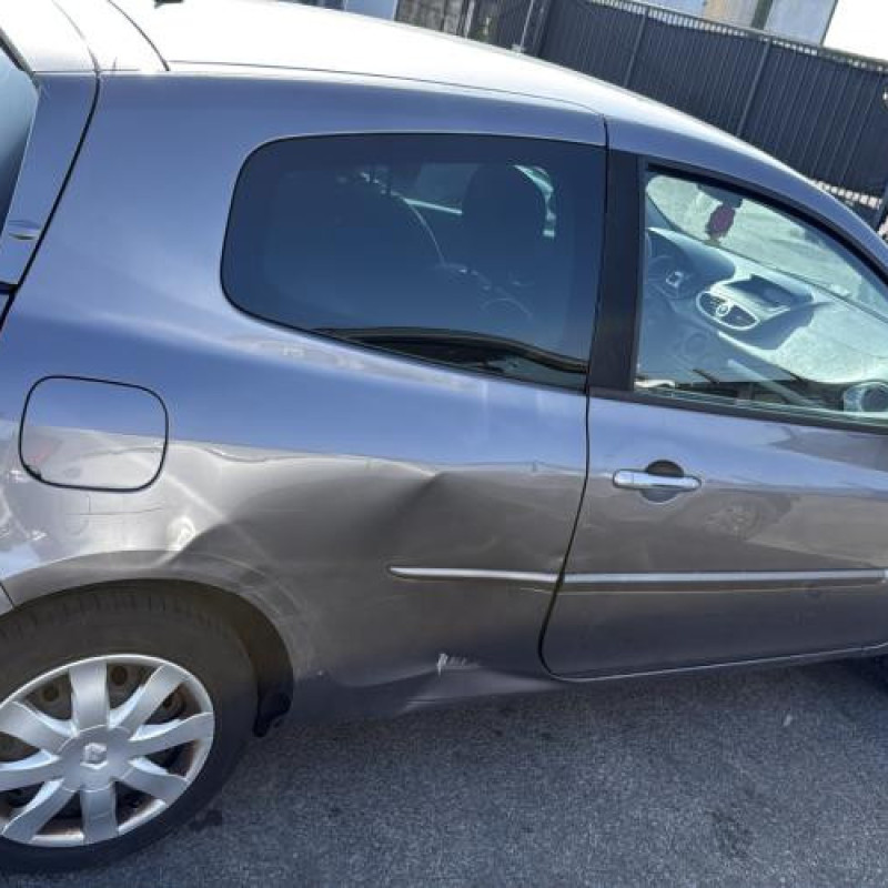 Moteur essuie glace avant RENAULT CLIO 3 Photo n°13