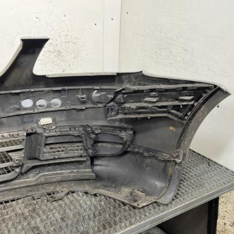 Pare choc avant VOLKSWAGEN TOURAN 1 Photo n°4