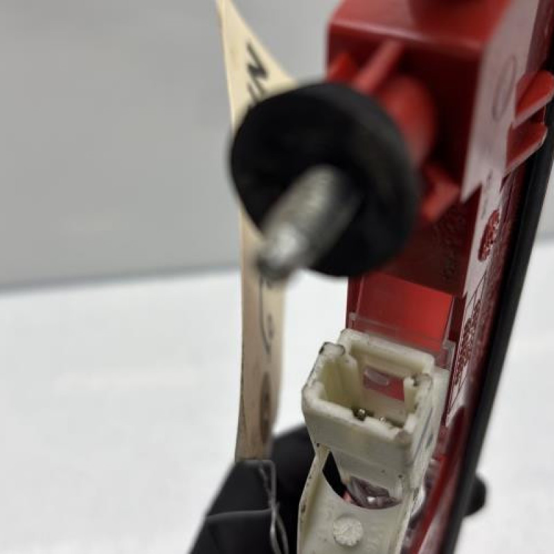 Feu arriere stop central PEUGEOT PARTNER 2 Photo n°4