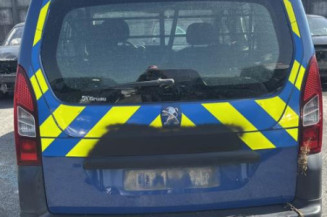 Feu arriere stop central PEUGEOT PARTNER 2