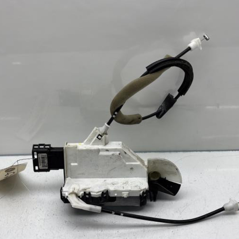 Serrure avant gauche PEUGEOT PARTNER 2 Photo n°1