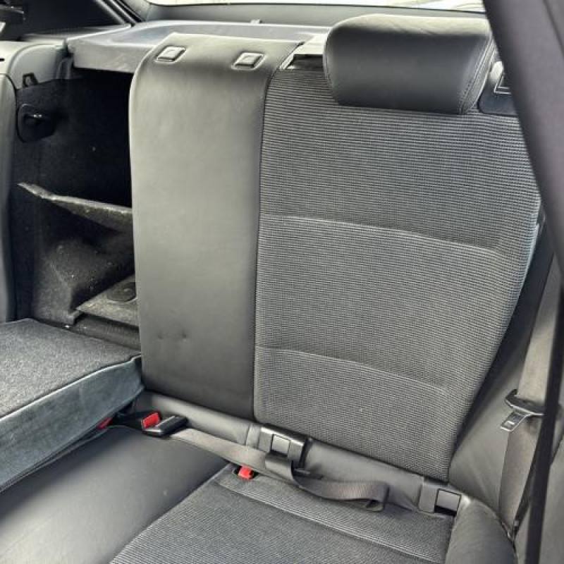 Porte avant droit BMW SERIE 3 E46 Photo n°16