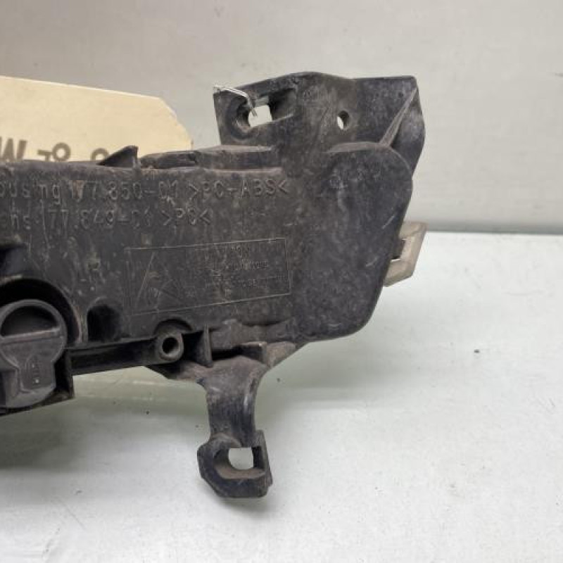 Feu diurne avant gauche CITROEN C4 GRAND PICASSO 1 Photo n°3