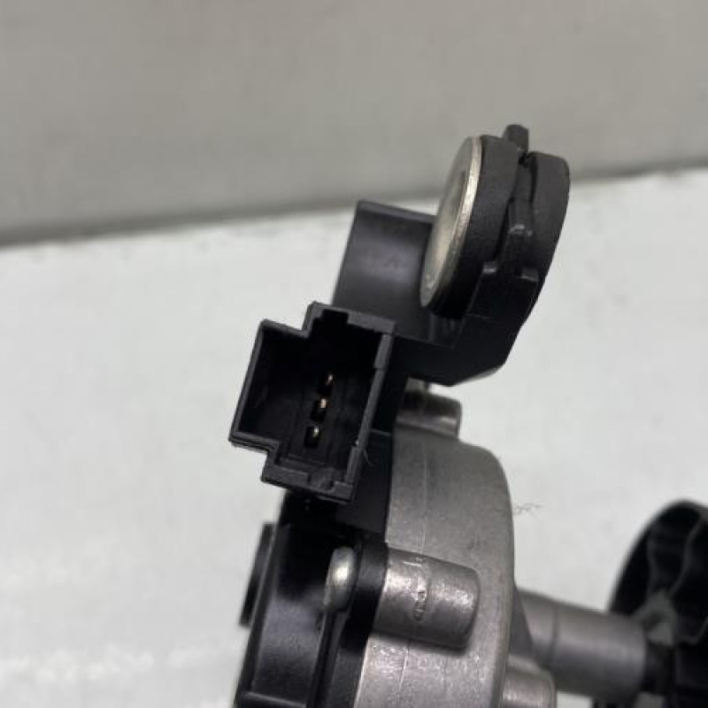 Moteur essuie glace arriere CITROEN C4 GRAND PICASSO 1 Photo n°3