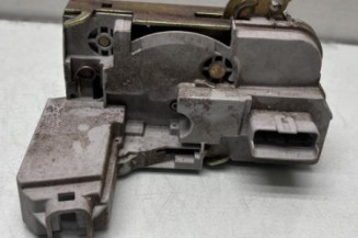 Serrure avant droit PEUGEOT 307