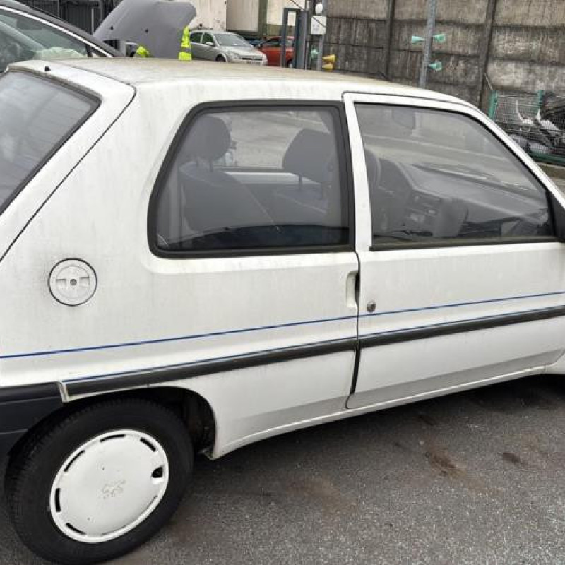 Retroviseur gauche PEUGEOT 106 Photo n°7