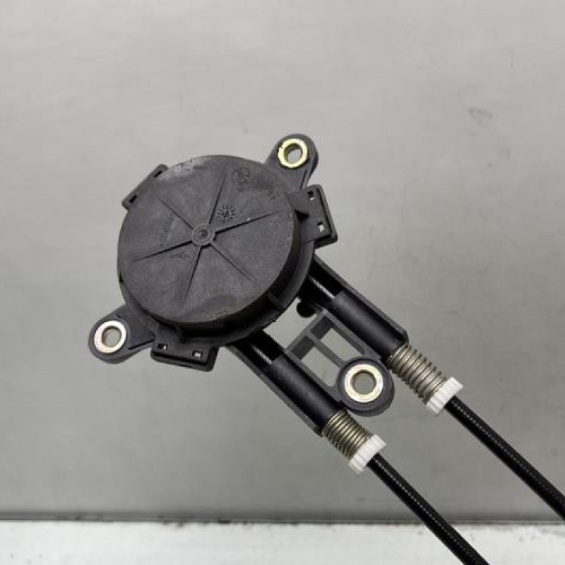 Leve vitre mecanique avant gauche PEUGEOT 106 Photo n°3