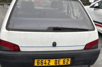 Leve vitre mecanique avant gauche PEUGEOT 106