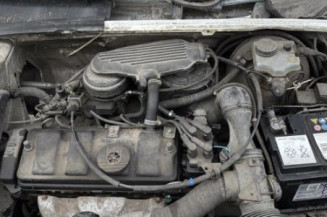 Leve vitre mecanique avant gauche PEUGEOT 106