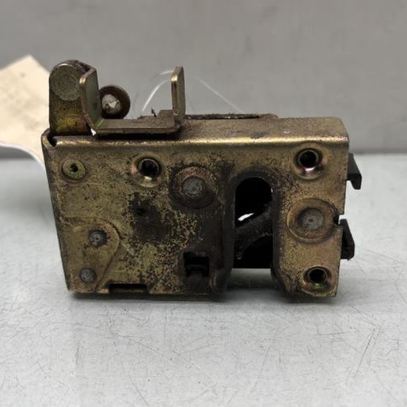 Serrure avant droit PEUGEOT 106 Photo n°1