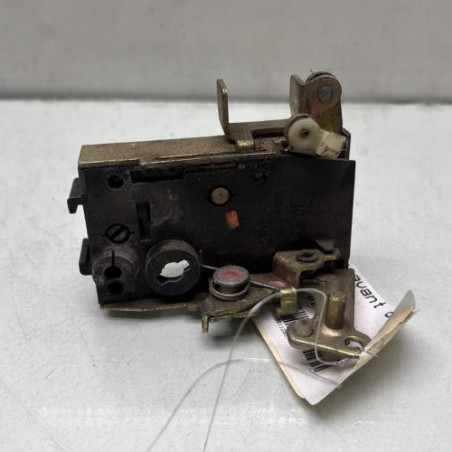 Serrure avant droit PEUGEOT 106