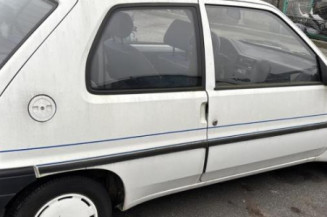 Serrure avant droit PEUGEOT 106