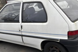 Serrure avant droit PEUGEOT 106