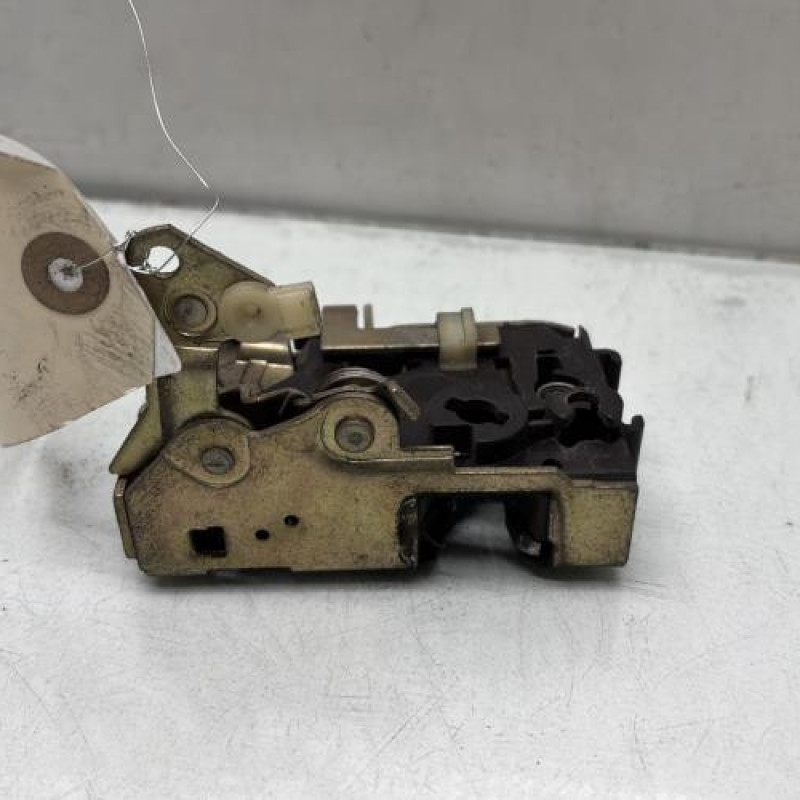 Serrure avant gauche PEUGEOT 106 Photo n°3