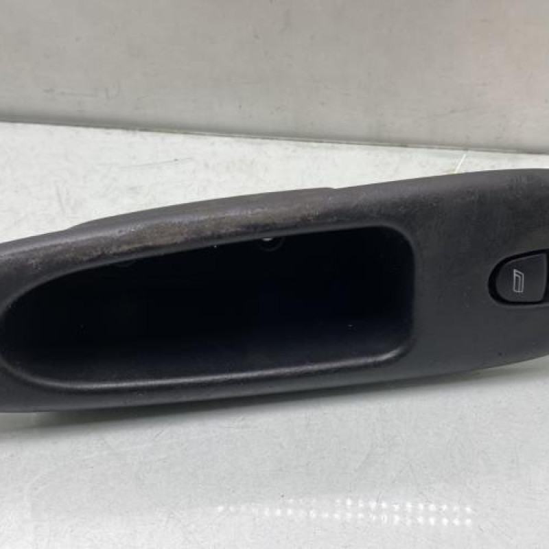 Interrupteur de leve vitre avant droit ALFA ROMEO 156 Photo n°1