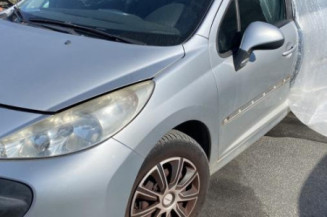 Pare choc arriere PEUGEOT 207