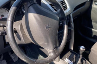 Pare choc arriere PEUGEOT 207