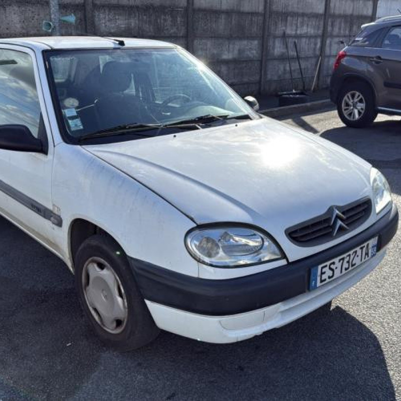 Malle/Hayon arriere CITROEN SAXO Photo n°17