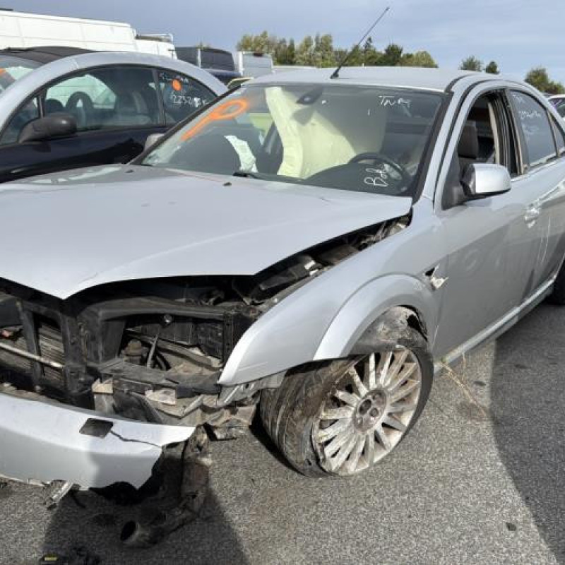 Feu arriere principal gauche (feux) FORD MONDEO 2 Photo n°4