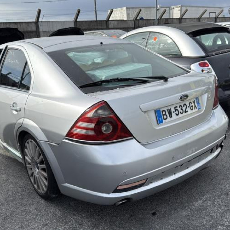 Feu arriere principal gauche (feux) FORD MONDEO 2 Photo n°7