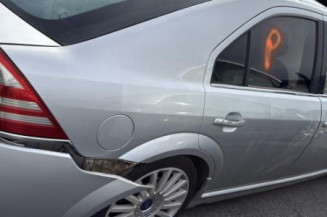 Feu arriere principal gauche (feux) FORD MONDEO 2