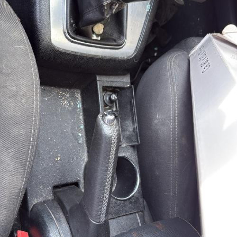 Feu arriere principal gauche (feux) FORD MONDEO 2 Photo n°16