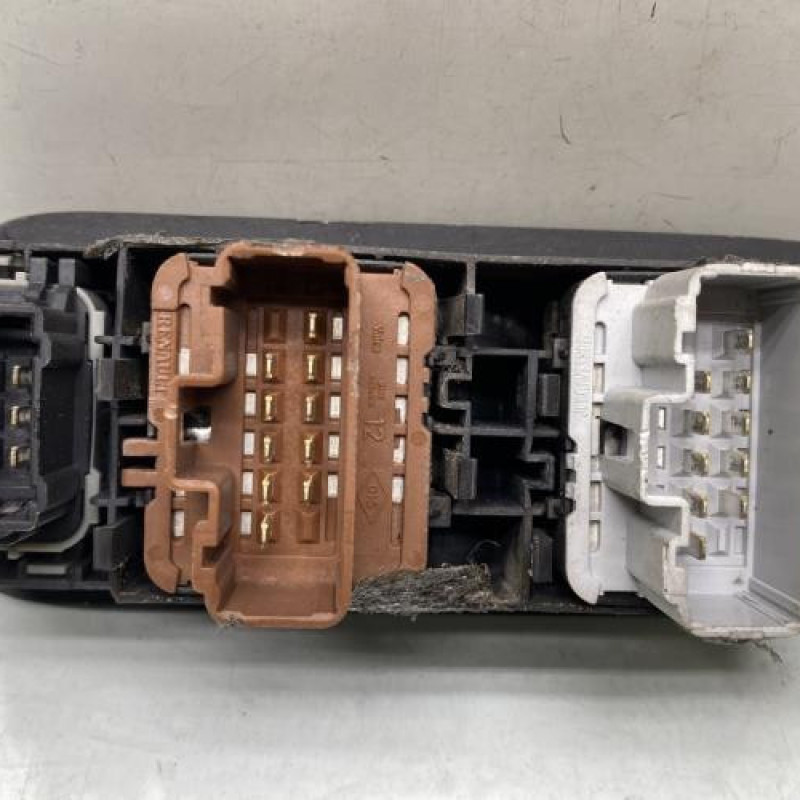 Interrupteur de leve vitre avant gauche RENAULT MEGANE 2 Photo n°3