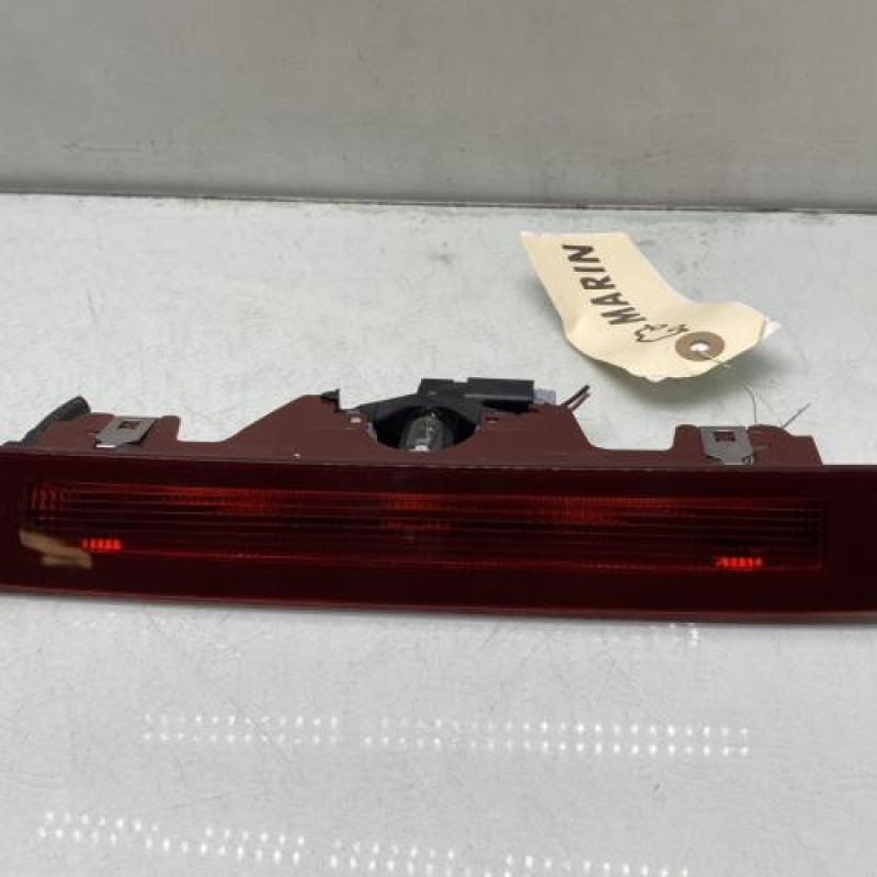 Feu arriere stop central DACIA SANDERO 3 STEPWAY Photo n°1