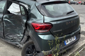 Verin de coffre DACIA SANDERO 3 STEPWAY