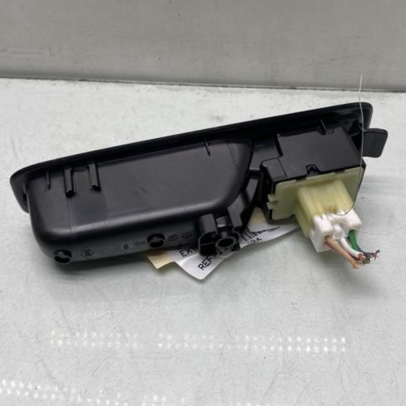 Interrupteur de leve vitre arriere droit DACIA SANDERO 3 STEPWAY Photo n°2