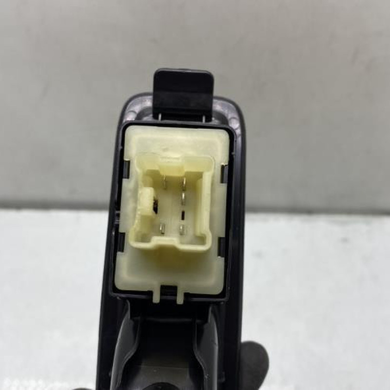 Interrupteur de leve vitre arriere droit DACIA SANDERO 3 STEPWAY Photo n°3