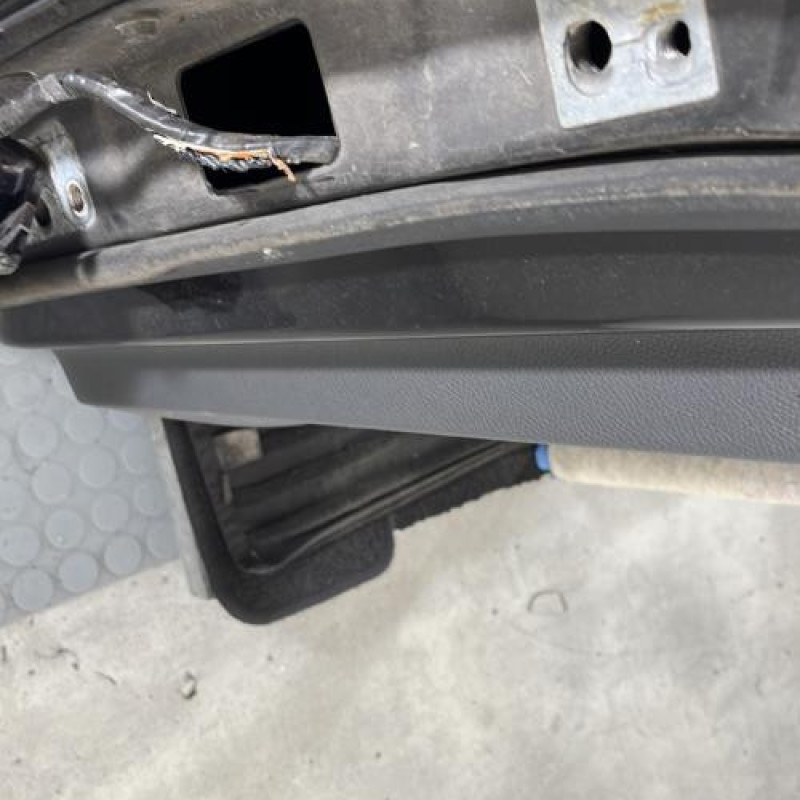 Porte arriere droit VOLKSWAGEN GOLF 5 Photo n°4