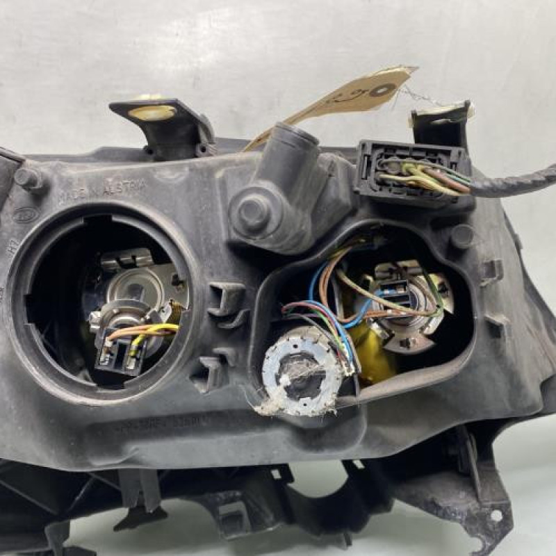 Optique avant principal gauche (feux)(phare) BMW SERIE 3 E91 Photo n°4