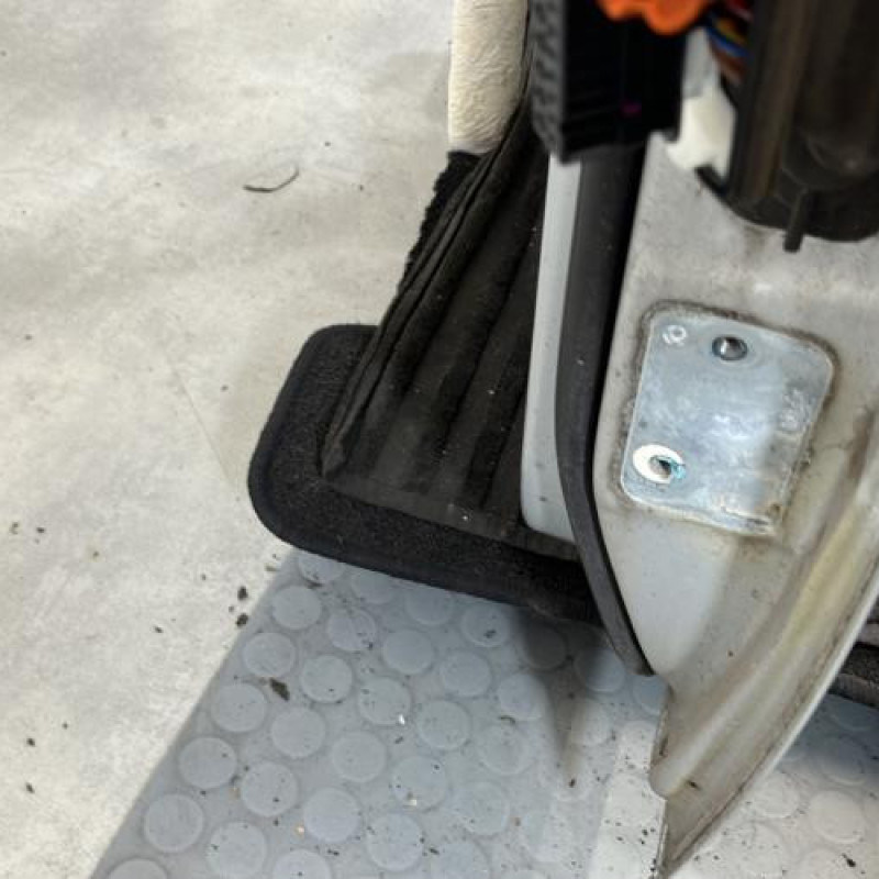 Porte avant gauche VOLKSWAGEN TOURAN 1 Photo n°4