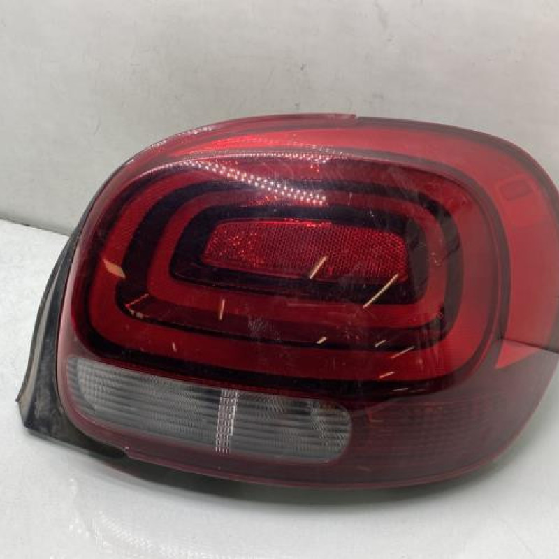 Feu arriere principal droit (feux) CITROEN C3 3 Photo n°1