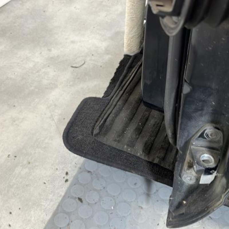 Porte avant gauche MERCEDES CLASSE A 169 Photo n°3