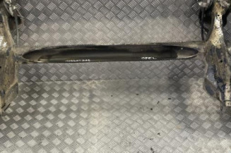 Essieu arriere OPEL CORSA E Photo n°1