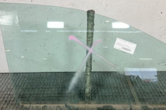 Vitre avant droit VOLKSWAGEN TOURAN 1 Photo n°1