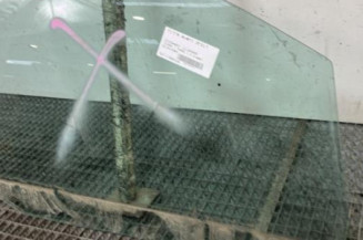 Vitre avant droit VOLKSWAGEN TOURAN 1